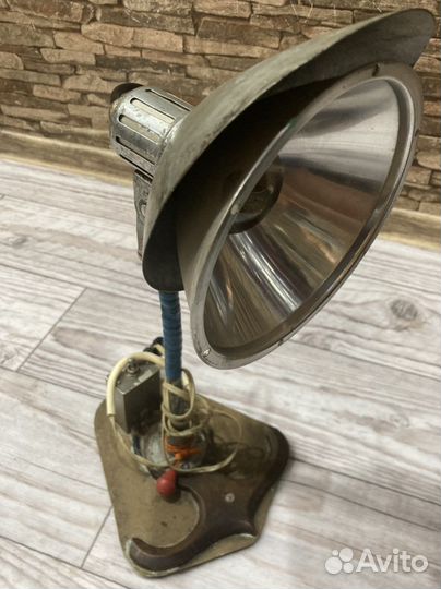 Лампа настольная