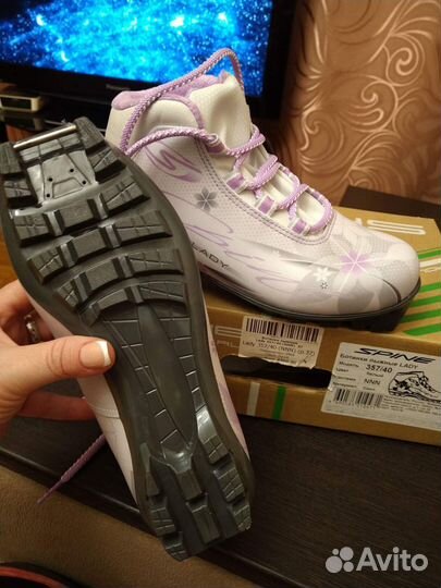 Ботинки лыжные spine