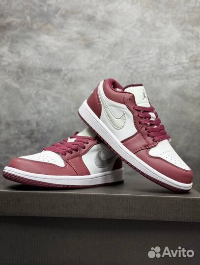 Женские Кроссовки Nike Air Jordan 1 Low