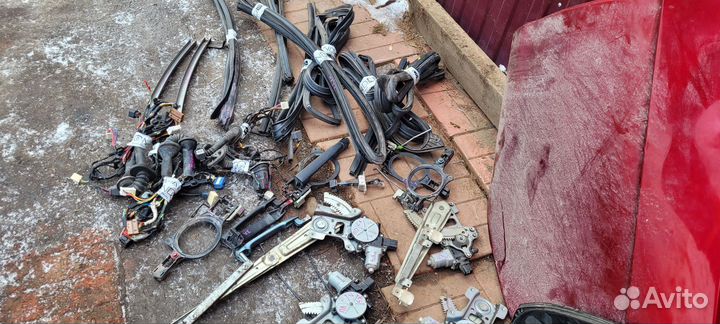 Стеклоподъемник mitsubishi lancer 10