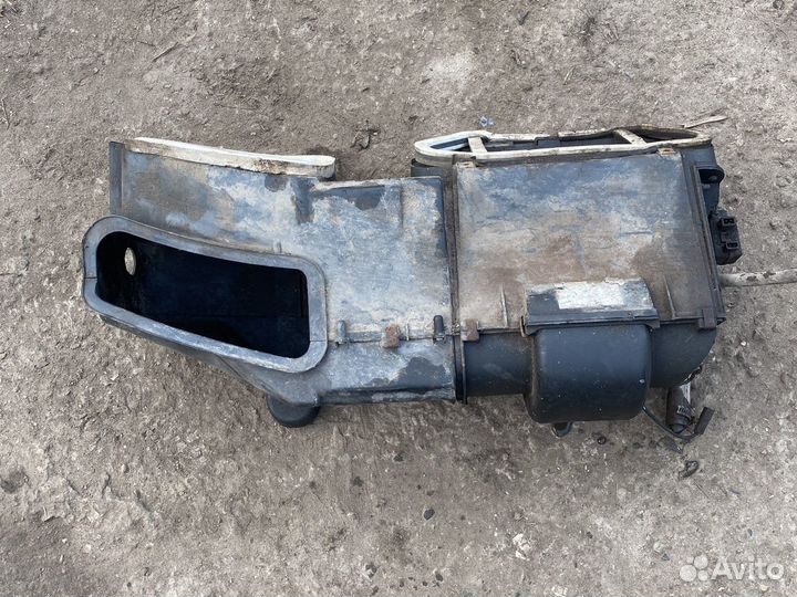 Ваз 2110,2111,2112 корпус печки старого образца