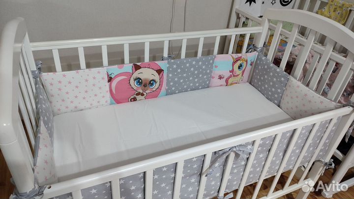 Мягкие бортики в детскую кроватку