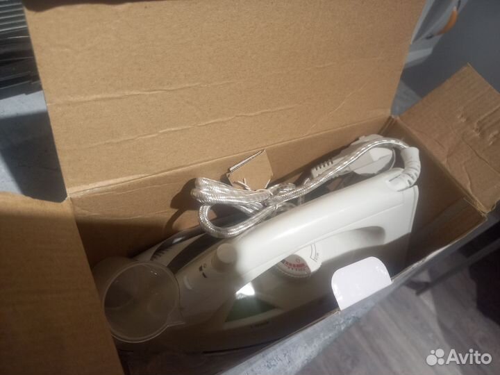 Утюг новый