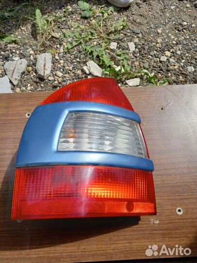 Фонарь задний