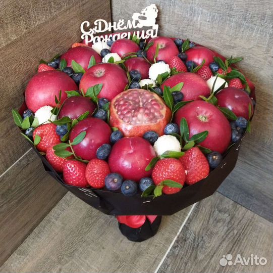 Съедобный букет из фруктов букет