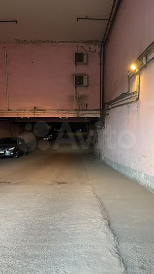 Машиноместо, 15 м²