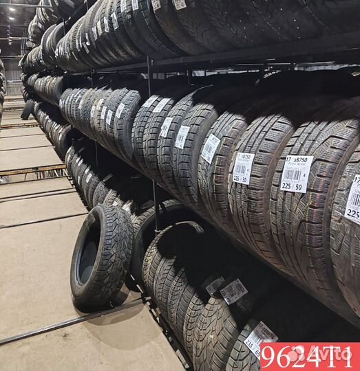 Kumho I'Zen KW31 255/40 R18 96N