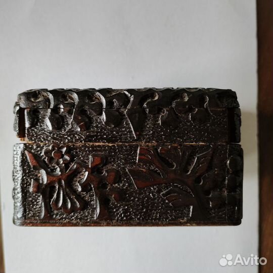 Антикварная шкатулка
