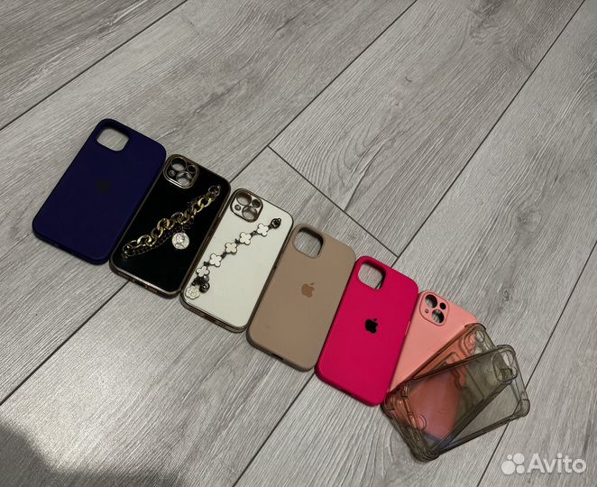 Чехлы на телефон iPhone 13