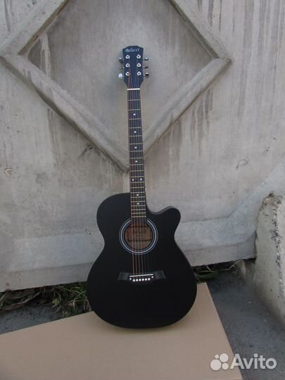 Гитара акустика