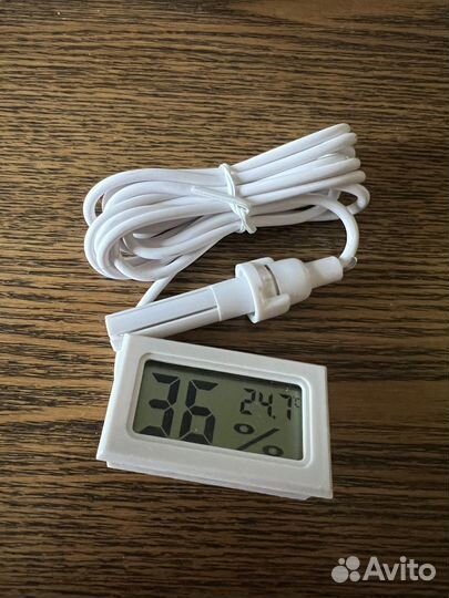 Термометр гигрометр