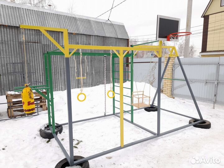 Спортивный комплекс, турник