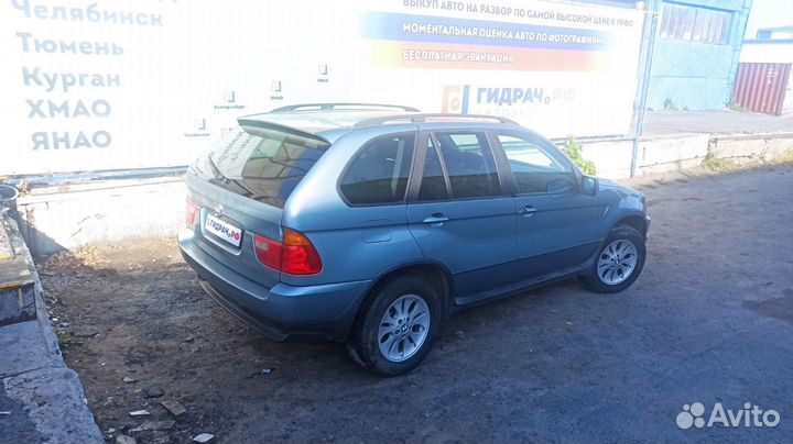 Накладка заднего бампера правая BMW X5 (E53) 51128