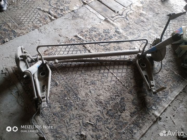 Saab 9000 балка