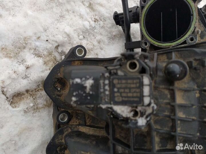 Впускной коллектор skoda octavia a7 1.2 TSI 13 год