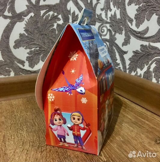 Коробка для подарка