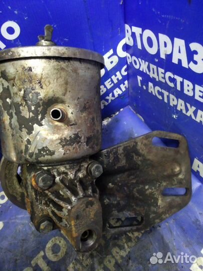 Гур. ЗИЛ 130 грузовой АВТОМОБИЛЬ 6.0L ZIL-130 V8