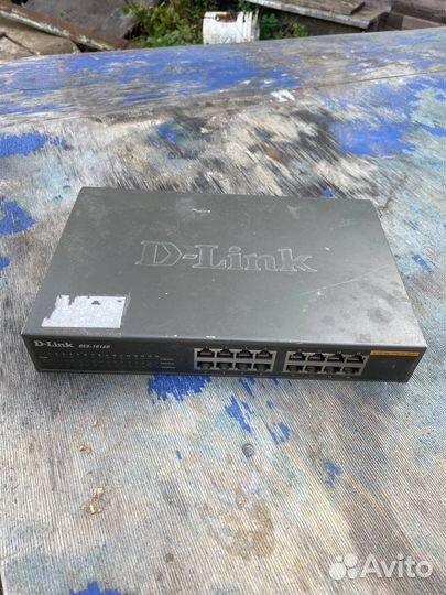 Коммутатор D-Link DES-1016D