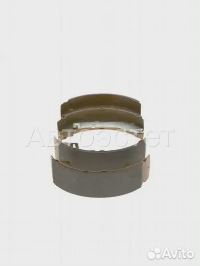 Тормозные колодки барабанные задний мост 0 986 487 667