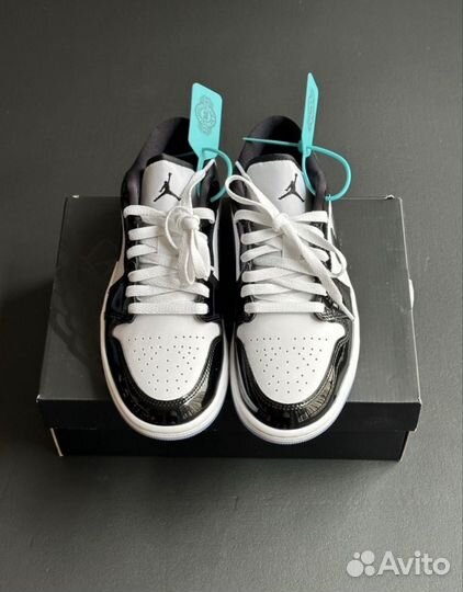 Кроссовки Nike Air Jordan 1 Low SE concord