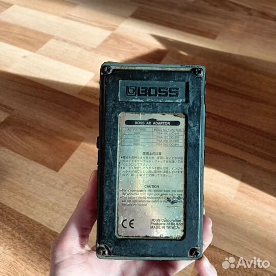 Гитарная педаль Boss metal zone MT-2