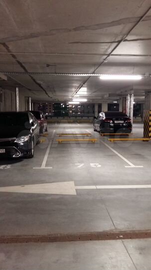 Машиноместо, 13 м²