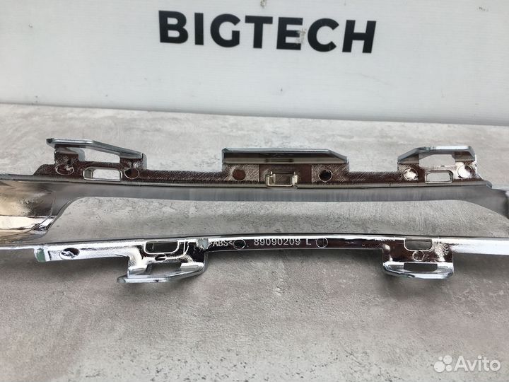 Накладка дхо Mercedes W221 A2218852723