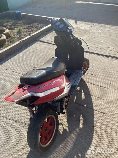 Запчасти на скутер 150 кубов