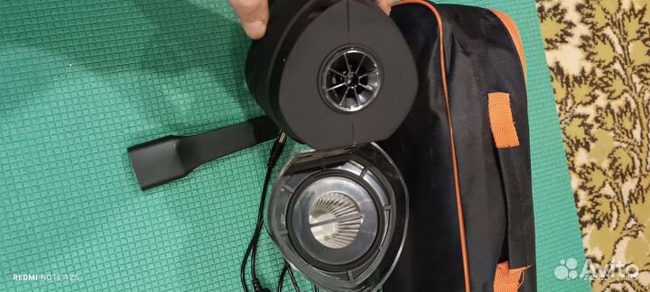 Автомобильный пылесос