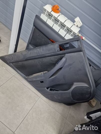 Запчасти на Toyota Avensis 2