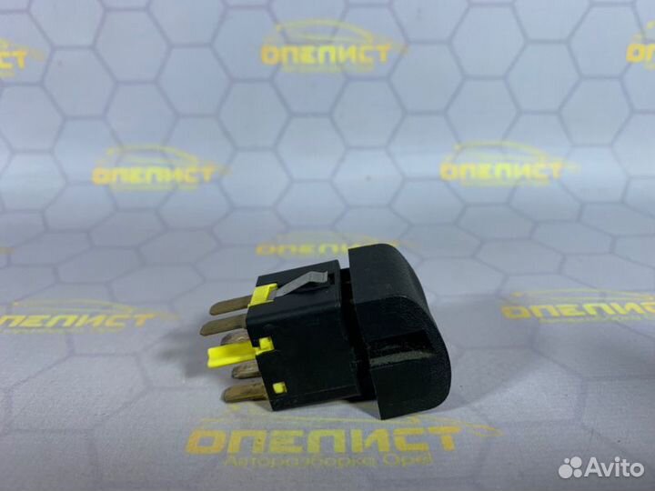 Кнопка обогрева стекла Opel Vectra B