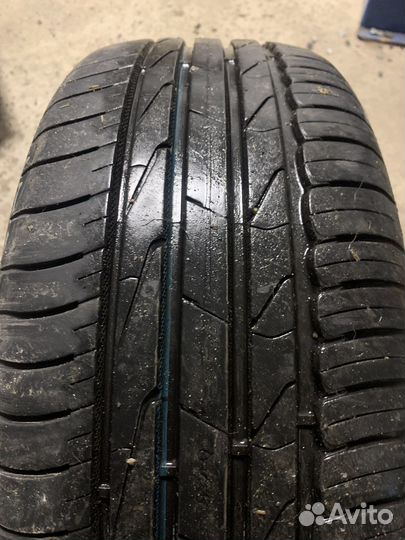 Nokian Tyres Hakka Blue 3 215/50 R17