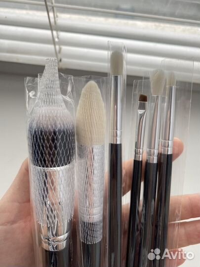 Кисти для макияжа новые