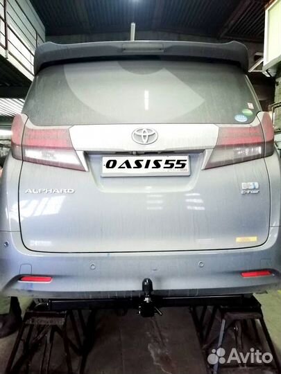 Заводские фаркопы на Toyota Alphard Vellfire