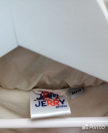 Новая куртка 104, 110 демисезонная для девочки