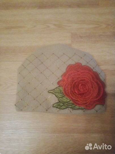 Шапка вязанная женская