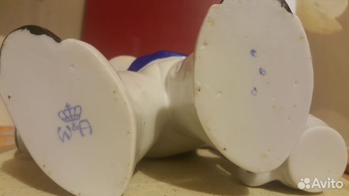 Фарфоровый штоф 