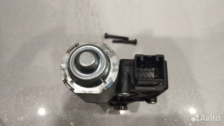 Мотор люка панорамы Qashqai J10