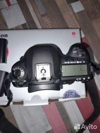 Canon eos 5d mark iv, батарейный блок bg-e20