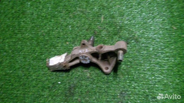 Кулак задний левый Kia Spectra SD 2000-2011