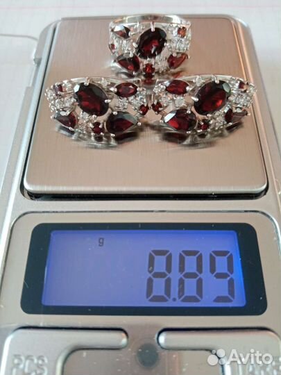 Комплект с природным гранатом