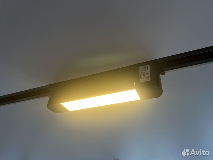 Трековый LED светильник