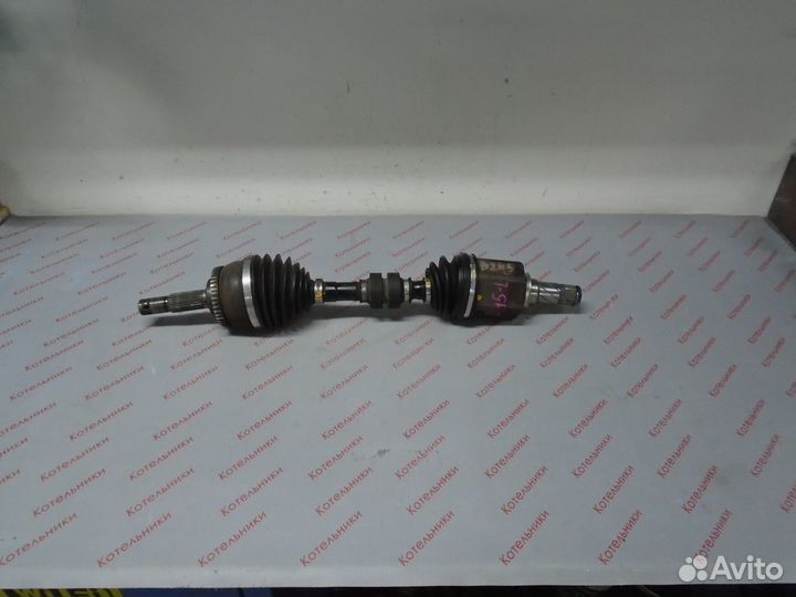 Nissan 39101-AV611 Вал приводной левый