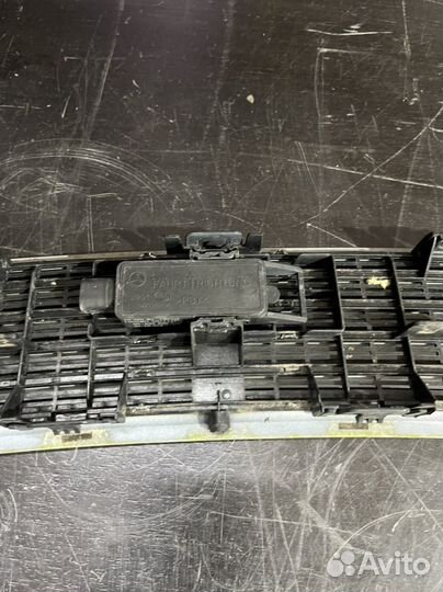 Воздухозаборная решетка мерседес w219 цвет 960