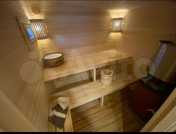 Дом 20 м² на участке 100 сот.