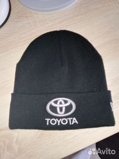 Шапка Тойота новая