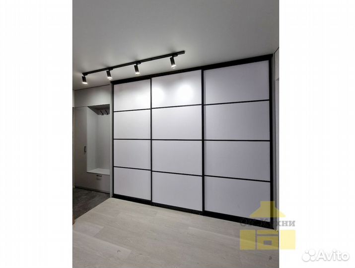 Шкаф в детскую