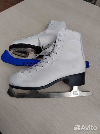 Коньки фигурные