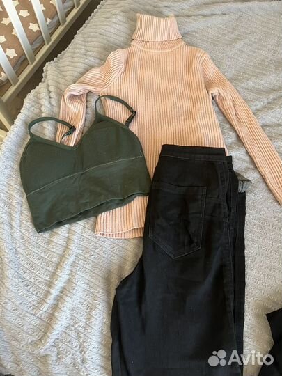 Отдам бесплатно женские вещи