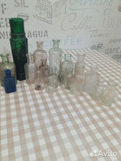 Старинные бутылки